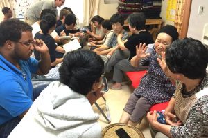 女性たちの震災体験談をまとめた__日米の高校生による対話セッション
